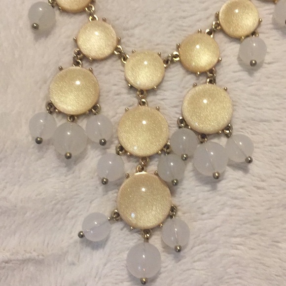 Beaded charm necklace - Picture 2 of 8